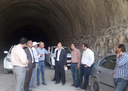 آخرین وضعیت پروژه های راهسازی محور ایلام- مهران مورد بررسی قرار گرفت