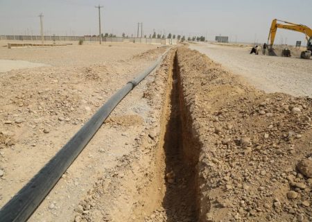 طرح آبرسانی به مخزن ۵۰۰ مترمکعبی منطقه ویژه اقتصادی مهران بطول ۱۸۰۰ متر در استانه بهره برداری قرار دارد
