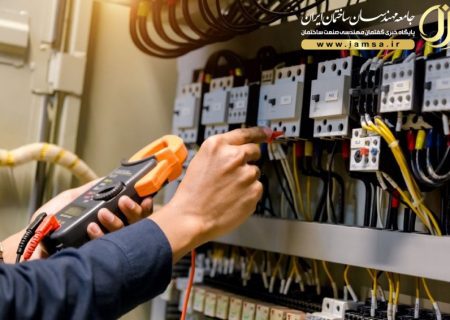 پایداری برق رسانی و شبکه های توزیع در مناطق سیل زده جنوب استان
