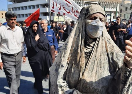 مراسم روز عاشورا در شهر ایلام برگزار شد   