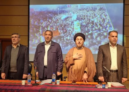 اگر انتقادی دارید اول از منِ استاندار شروع کنید