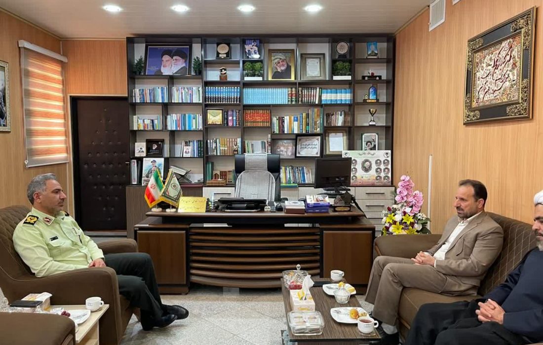 دیدار مدیرکل بنیاد شهید استان ایلام با فرمانده انتظامی استان