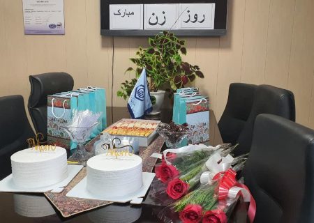 ستاره پرفروغ آسمان بی افق عشق؛ مادر