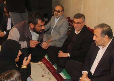 ساز و دهل، پاسخ مردم به حضور استاندار