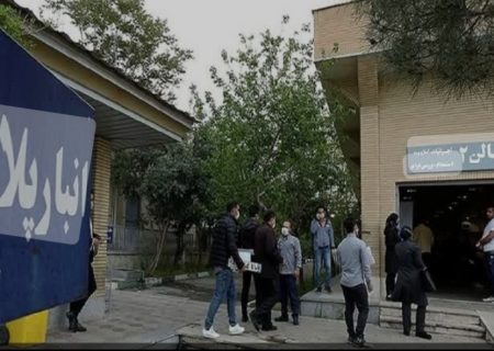 خداحافظی مردم با صف های طولانی در تعویض پلاک ایلام