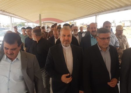 بازدید سفیر ایران در عراق از مرز مهران