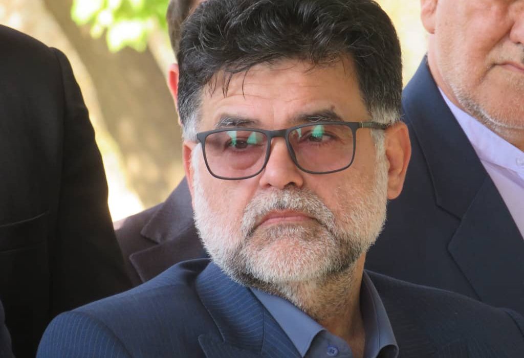 روز پر کار صبور در خیابان آزادی