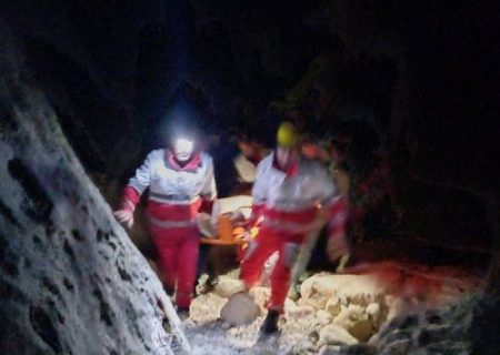 نجات جان جوان ۲۷ ساله توسط نجاتگران جمعیت هلال احمر