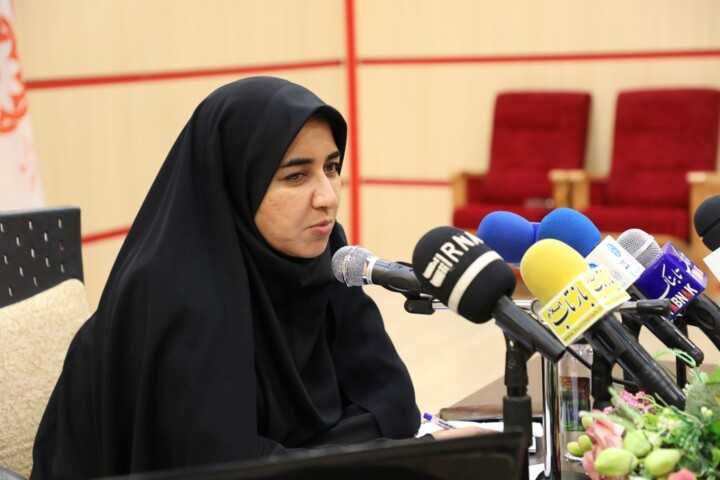 از دولت پزشیکان‌ دفاع می‌کنم
