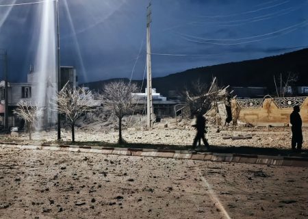 کلانتری ایوان مورد حمله هواپیما قرار گرفت